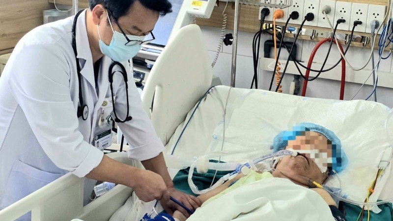 Bệnh nhân ngộ độc khí CO.