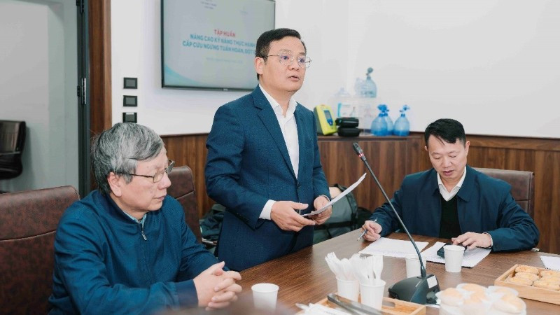 Tiến sĩ, bác sĩ Vương Anh Dương, Phó Cục Trưởng Cục Quản lý Khám chữa bệnh phát biểu.