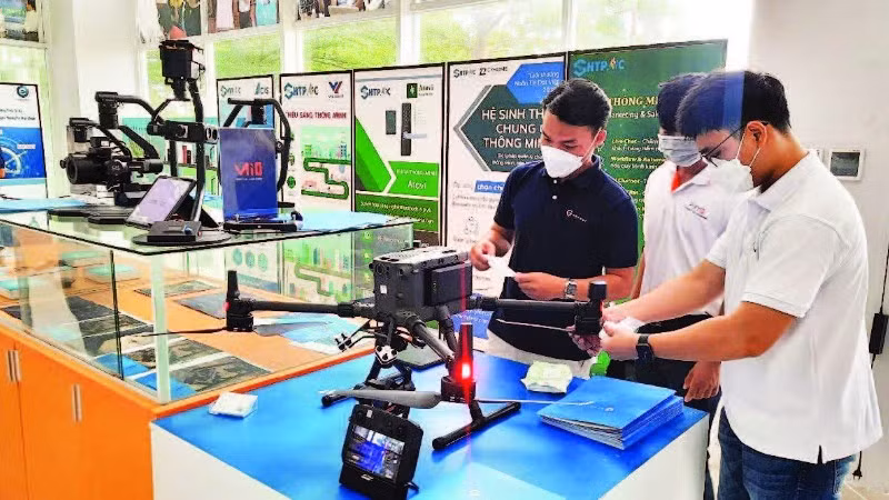 Khu Công nghệ cao Thành phố Hồ Chí Minh trưng bày các sản phẩm khoa học công nghệ cao.