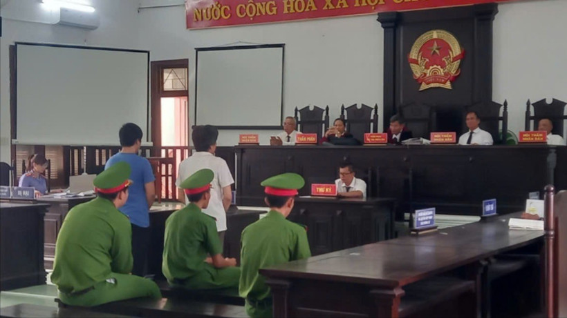 Quang cảnh phiên tòa.