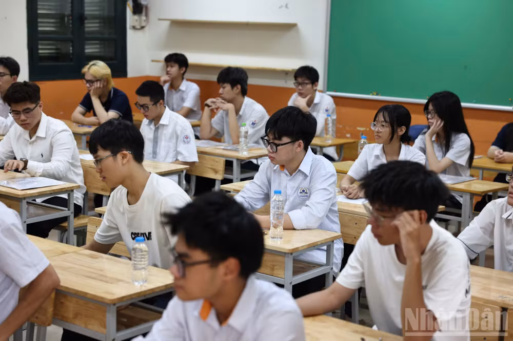 Thí sinh Hà Nội tại Kỳ thi tốt nghiệp THPT năm 2025 (Ảnh: ĐẠI THẮNG)
