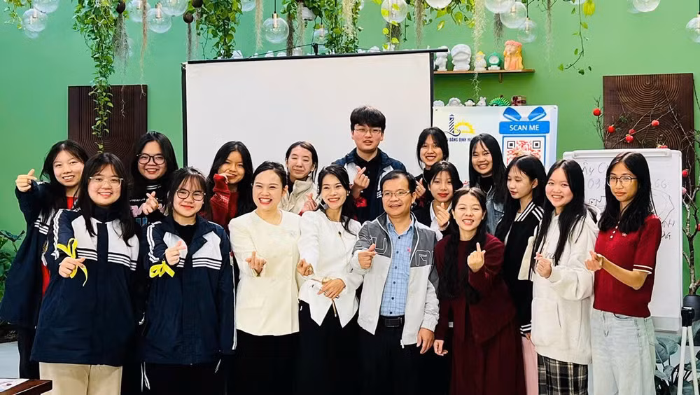 Hướng nghiệp cá nhân hóa thực hiện với việc học sinh được đánh giá bản thân về tính cách, khả năng, xu hướng phát triển. 