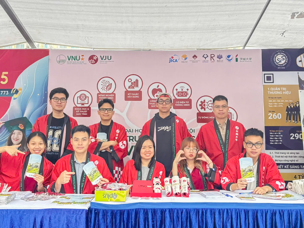 Hoạt động tư vấn tuyển sinh, hướng nghiệp Trường đại học Việt Nhật. (Ảnh: VJU)