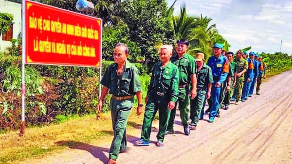 Mặt trận phối hợp các lực lượng tuần tra trên tuyến biên giới.