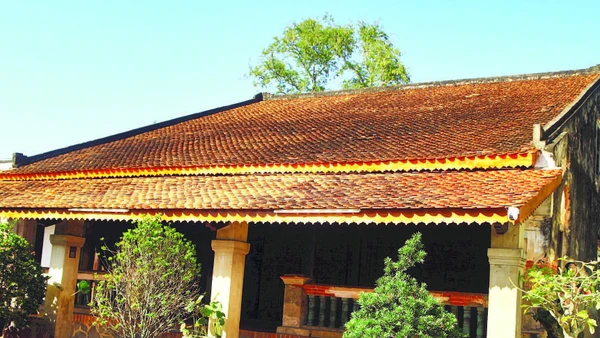 Nhà cổ Đốc Phủ sứ Nguyễn Văn Kiên tọa lạc tại số nhà 39 đường Phan Chu Trinh (phường Tân Ninh, tỉnh Tây Ninh).