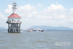 Tuyến đường vượt biển dài 15-17 km dự kiến đi qua vịnh Gành Rái, kết nối xã Bình Khánh-Cần Giờ với khu vực ven biển Vũng Tàu.