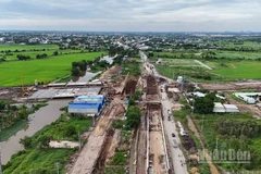 Gói thầu xây lắp 6 thuộc dự án đường Vành đai 3 Thành phố Hồ Chí Minh đoạn qua huyện Củ Chi được khởi công ngày 29/6/2023, có tổng chiều dài 6,07km.