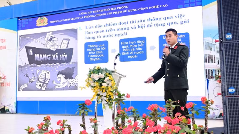 phong-an-ninh-mang-tuyen-truyen-3868.jpg