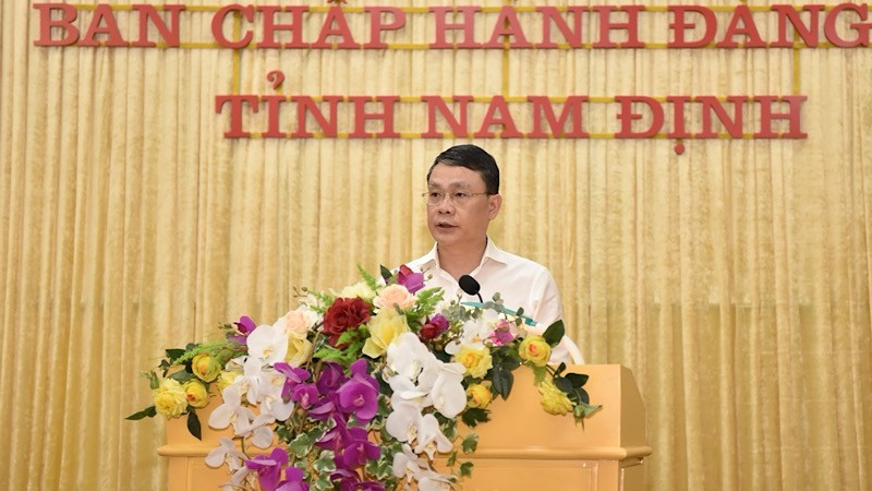 Đồng chí Đặng Khánh Toàn, Bí thư Tỉnh ủy Nam Định phát biểu tại Hội nghị. img-2025-06-04-191448.jpg