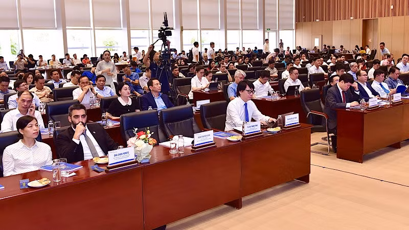 Các chuyên gia, nhà khoa học, nhà quản lý tham gia Hội thảo “Khoa học và công nghệ biển thành phố Hải Phòng: Tầm nhìn chiến lược - Đề xuất đột phá” nằm trong khuôn khổ Techfest Hải Phòng 2025.