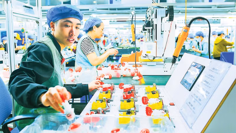 Dây chuyền sản xuất của Công ty trách nhiệm hữu hạn GFT Unique Việt Nam (xã Nam Thanh Miện, Hải Phòng). (Ảnh: NGUYÊN NGUYÊN)