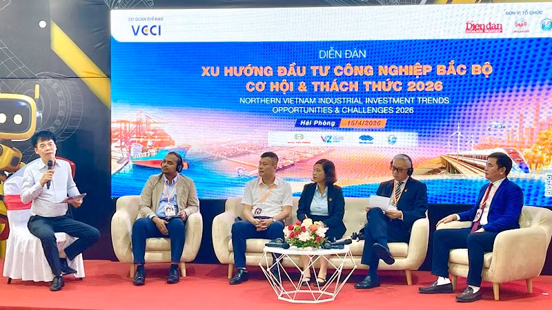 Phiên thảo luận có sự tham gia của các nhà quản lý, chuyên gia, nhà đầu tư. img-2026-04-15-144545.jpg