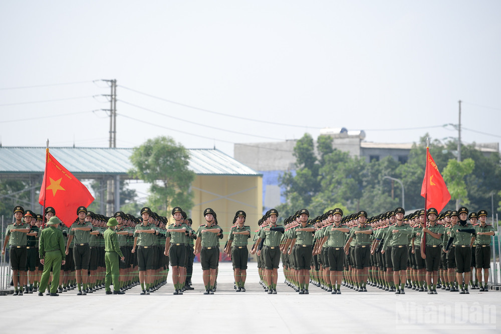 Theo kế hoạch, các chiến sĩ công an nhân dân sẽ tập luyện liên tục trong khoảng 4 tháng. ndo_br_a80-chuong-my-9365.jpg