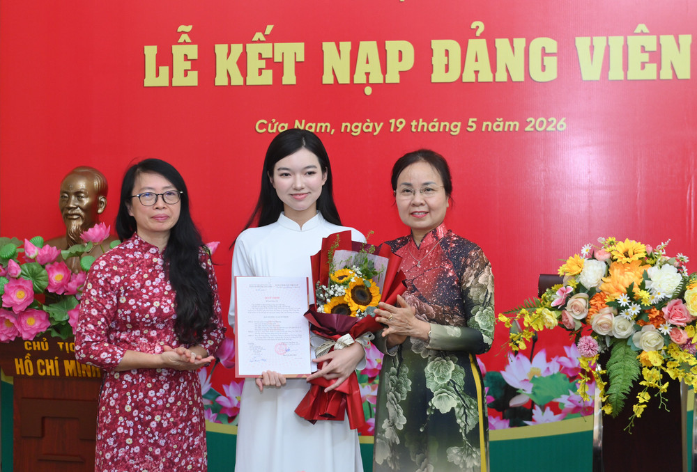 ket-nap-dang-vien-trong-thpt-tran-phu-6.jpg?w=900