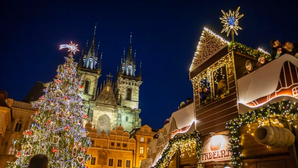 [Video] Chợ Giáng sinh đồng loạt mở cửa, châu Âu bước vào mùa lễ hội cuối năm