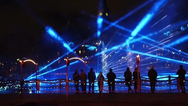 [Video] Rực rỡ không gian nghệ thuật ánh sáng tại Copenhagen, Đan Mạch