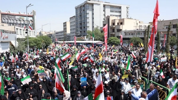 [Video] Người dân Iran tổ chức hàng loạt cuộc tuần hành ủng hộ chính quyền 