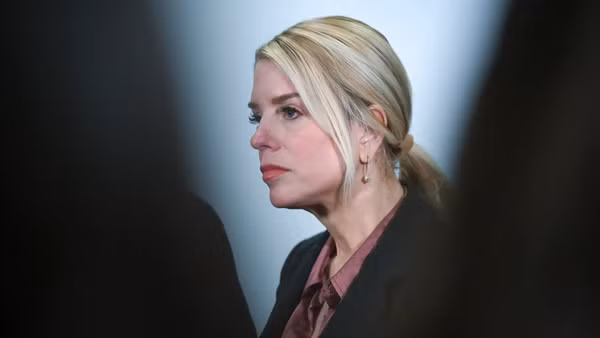 [Video] Chậm trễ xử lý hồ sơ Epstein, Bộ trưởng tư pháp Mỹ bị sa thải