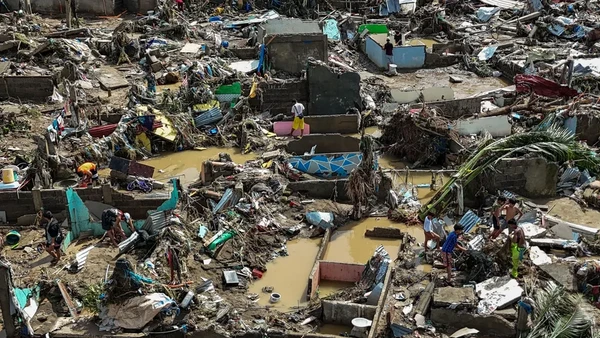 [Video] Philippines khẩn trương ứng phó thiệt hại sau bão Kalmaegi trước khi siêu bão mới đổ bộ