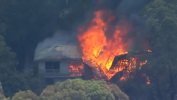 [Video] 70 đám cháy tàn phá New South Wales, Australia kích hoạt cứu trợ khẩn cấp