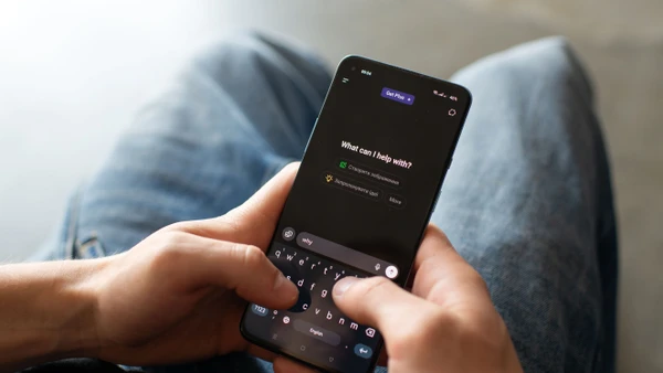 [Video] ChatGPT bị cáo buộc liên quan các vụ tự tử tại Mỹ và Canada
