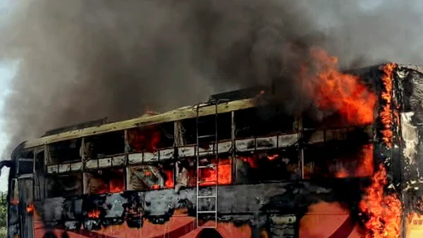 [Video] Thương vong gia tăng trong tai nạn đâm xe liên hoàn tại Ấn Độ