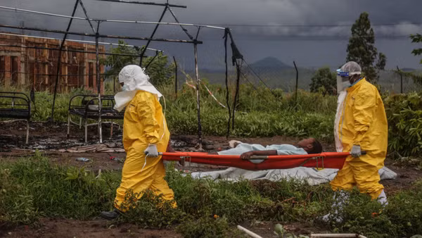 [Video] Cảnh báo khẩn cấp về nguy cơ dịch Ebola lan rộng tại mười nước châu Phi