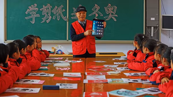 [Video] Trung Quốc gắn AI vào đánh giá chất lượng giáo viên