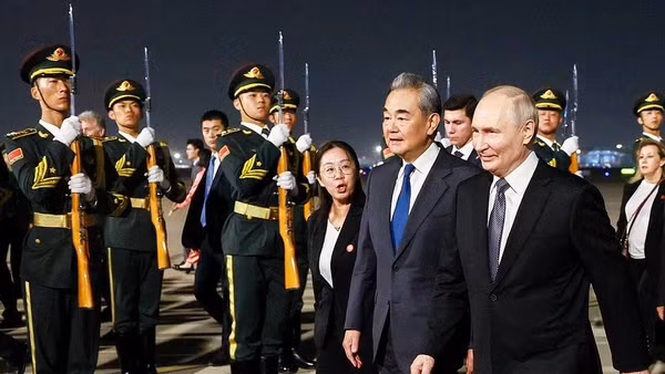 [Video] Tổng thống Nga Putin bắt đầu chuyến thăm Trung Quốc 