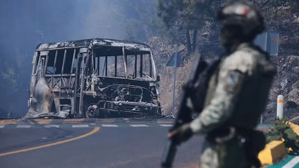 [Video] Mexico bùng phát bao lực khi tân thủ lĩnh băng đảng khét tiếng sa lưới