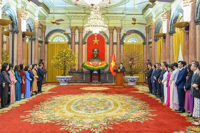 Chủ tịch nước Lương Cường đã gặp mặt, chúc Tết cán bộ, công chức, người lao động Văn phòng Chủ tịch nước. (Ảnh: Thủy Nguyên)