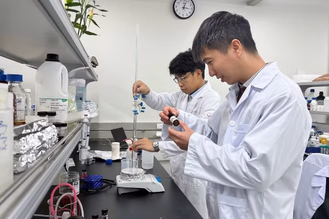 Hoạt động nghiên cứu, phát triển sản phẩm tại Viện Khoa học và Công nghệ Việt Nam-Hàn Quốc (VKIST). (Ảnh ĐỨC TÙNG)