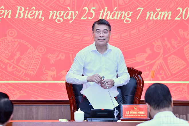 Thủ tướng Chính phủ Lê Minh Hưng chủ trì cuộc làm việc với Ban Thường vụ Tỉnh ủy Điện Biên. (Ảnh: THANH GIANG)