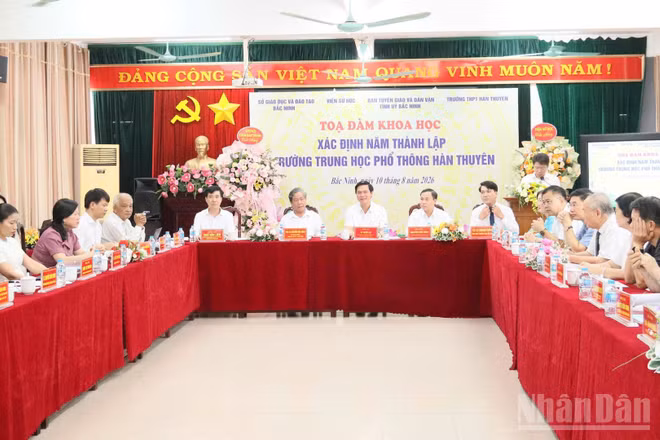 Quang cảnh buổi tọa đàm khoa học. (Ảnh A.T)