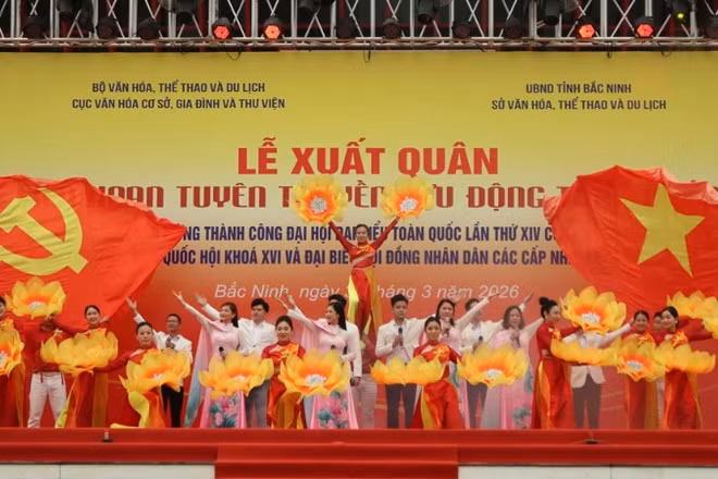 Tiết mục văn nghệ đặc sắc tại Lễ xuất quân.