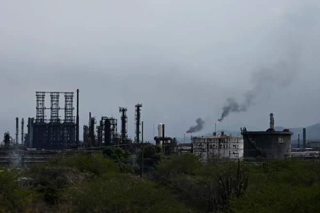 Khu liên hợp công nghiệp hóa dầu ở bang Anzoategui, Venezuela. Ảnh: THX/TTXVN