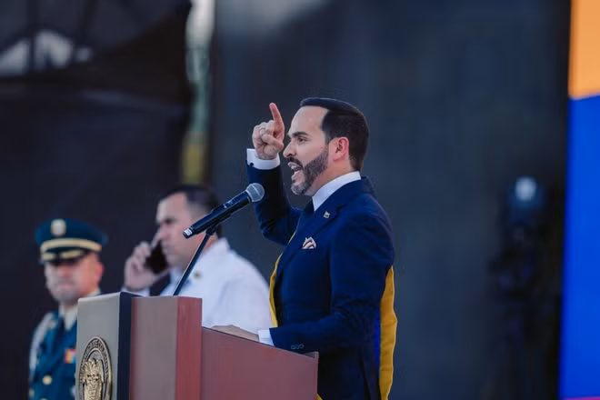Ông Abelardo De La Espriella phát biểu nhậm chức ngày 7/8. Ảnh: Trang X chính thức của ông Abelardo De La Espriella.