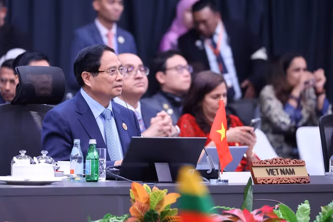 Thủ tướng Phạm Minh Chính tham dự và phát biểu tại Phiên toàn thể Hội nghị cấp cao ASEAN lần thứ 47. (Ảnh TTXVN)