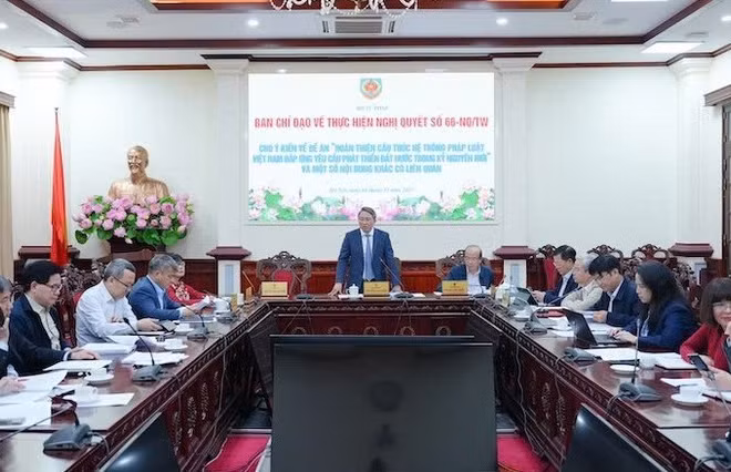 Bộ trưởng Tư pháp Nguyễn Hải Ninh chủ trì cuộc họp.