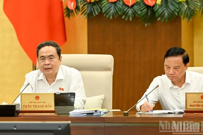 Tăng cường minh bạch, chống lạm dụng trong tuyển dụng viên chức 