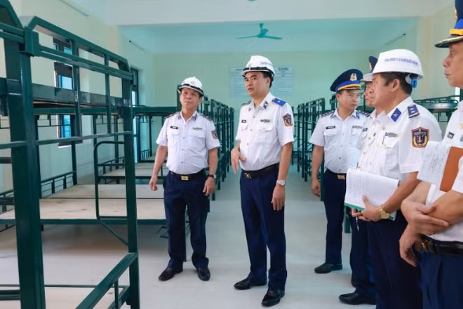 Kiểm tra nơi ăn ở, sinh hoạt tập trung của học viên.