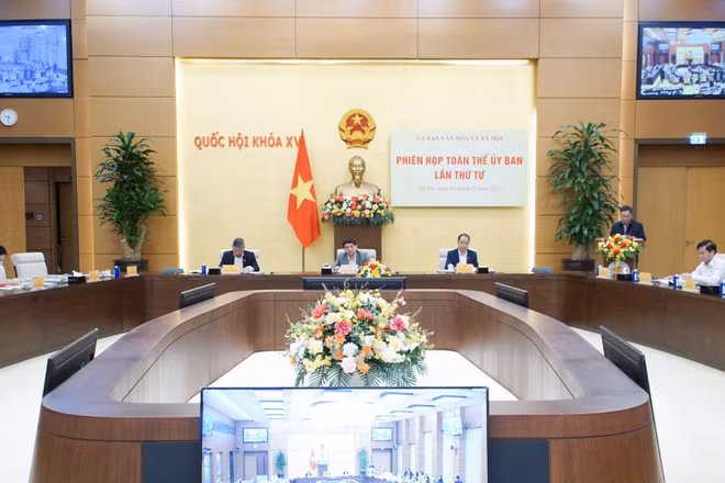Phiên họp toàn thể lần thứ 4 Ủy ban Văn hóa và Xã hội, tháng 11/2025. (Ảnh: Quochoi.vn)