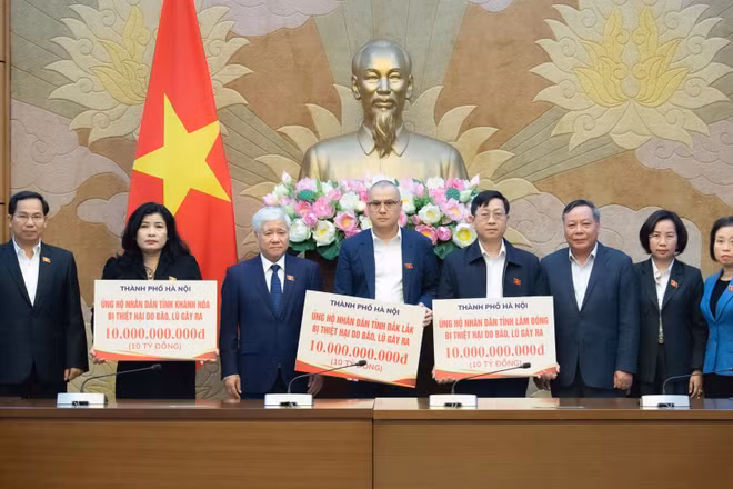 Trao kinh phí hỗ trợ của thành phố Hà Nội cho 3 tỉnh Đắk Lắk, Lâm Đồng, Khánh Hòa
