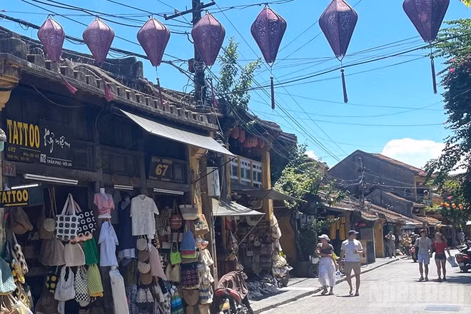 Khu vực thành phố Đà Nẵng và phía đông các tỉnh từ Quảng Ngãi đến Đắk Lắk có nắng nóng. (Ảnh minh họa: Đ.T)