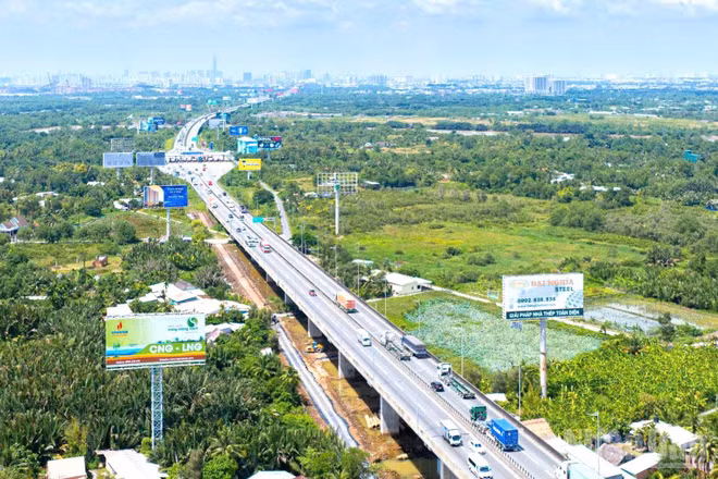 Đồng Nai hiện là một trong những địa phương đứng đầu cả nước về số lượng các tuyến cao tốc đi qua.