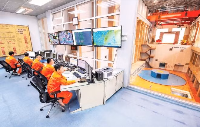 EVN ứng dụng công nghệ trong quản lý vận hành, bảo đảm hệ thống hoạt động an toàn, thông suốt trong mọi thời điểm. (Ảnh EVN)