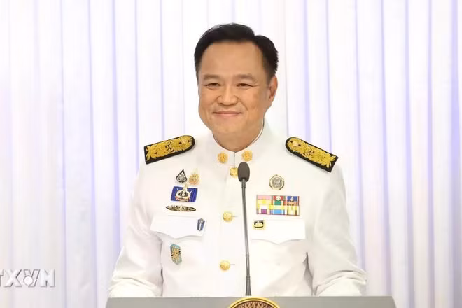 Thủ tướng Thái Lan Anutin Charnvirakul. (Ảnh: THX/TTXVN)
