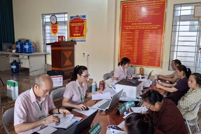 Các điểm giao dịch Ngân hàng Chính sách xã hội Bắc Kạn luôn hoạt động tích cực phục vụ nhân dân vay vốn kịp thời.