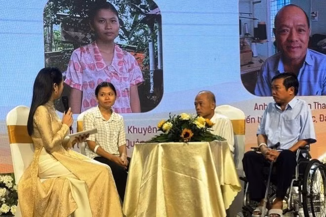 Buổi tọa đàm đã chia sẻ những câu chuyện phát triển kinh tế, những mô hình sinh kế của những người khuyết tật tại các địa phương.