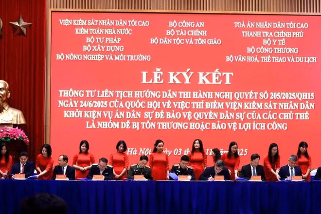 Lễ ký kết Thông tư liên tịch giữa các cơ quan.